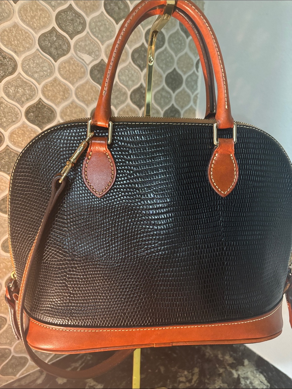 Dooney & Bourke Black Textured Sachet with Brown Trim - Picture 2 of 4